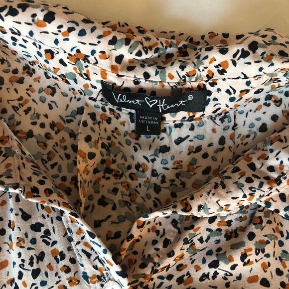 BUTTON UP SLEEVELESS TUNIC - Picture 4 of 4